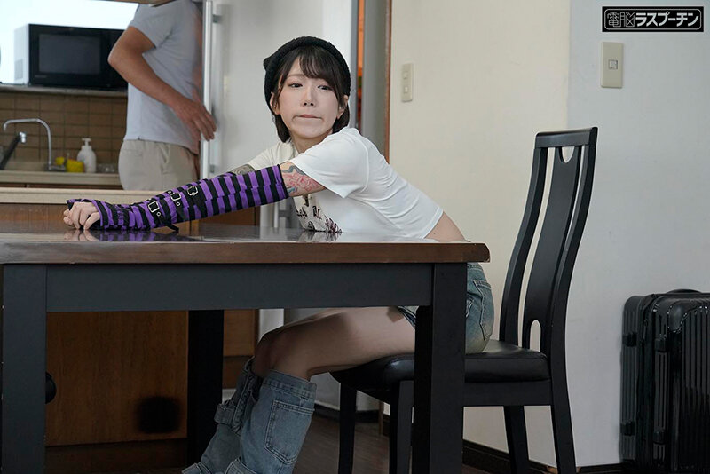 【ハイビジョン】 久しぶりに会った姪っ子がタトゥーだらけになってどこぞのバンドマンに種付け妊娠させられていたのでお仕置きSEXで中出ししまくった3日間 柊ゆうき (1drpt00081)