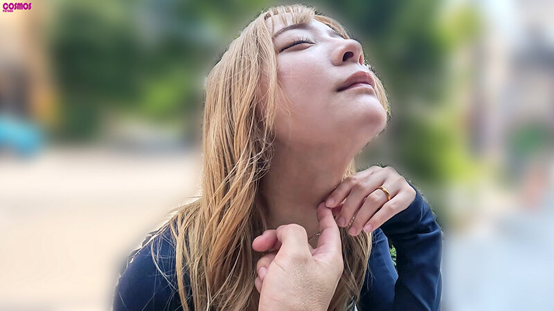 【4K】 今、セフレで一番エロい推し妻、紹介します。チ〇ポ大好き誰の精子でも美味しくごっくんするイラマ好きセフレ妻 みおさん29歳 (1hawa00339)