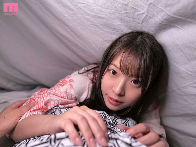 評価 4.58【巨尻】社内でイジメられてるハミゴ女子社員を優しさで釣って14発ハメる密着汗だく不倫温泉旅行 八木奈々 （midv00464）
