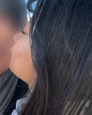 息子と妻が実家に帰省中、息子が通う保育園の可愛いと思っていた小柄な保育士さんをダメ元でデートに誘ったら、初めは断られたけど、次の日にやっぱりOKですと連絡がきて、横浜でデートして、近くのホテルに連れ込んだら、彼女も期待していたのかすごく嬉しそうで… 北岡果林