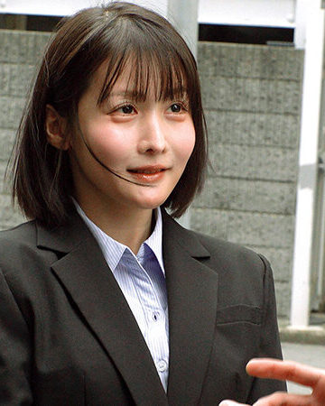 男子生徒が放課後シコりまくる憧れの大人の女性！学校一の美人女教師に性教育の授業と称し生パンスト素股に挑戦してもらいました！？一日中教壇に立ちムッレムレの生パンストにデカチンが擦れて赤面発情！パンストはエッチな汁まみれ！生で擦り合わせて連続中出しSEX！
