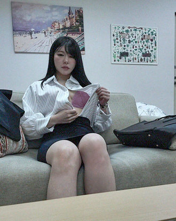 膣奥（カラダ）にたっぷりとお仕置きしてあげないとね。僕は、こんなに玲衣の事を愛しているのに裏切ったんだから。 黒島玲衣