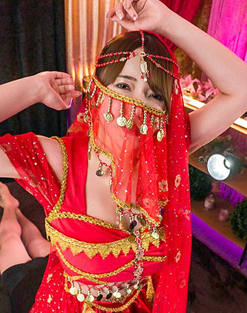 淫らな腰振りで誘惑！！妖艶ベリーダンスショー 波多野結衣